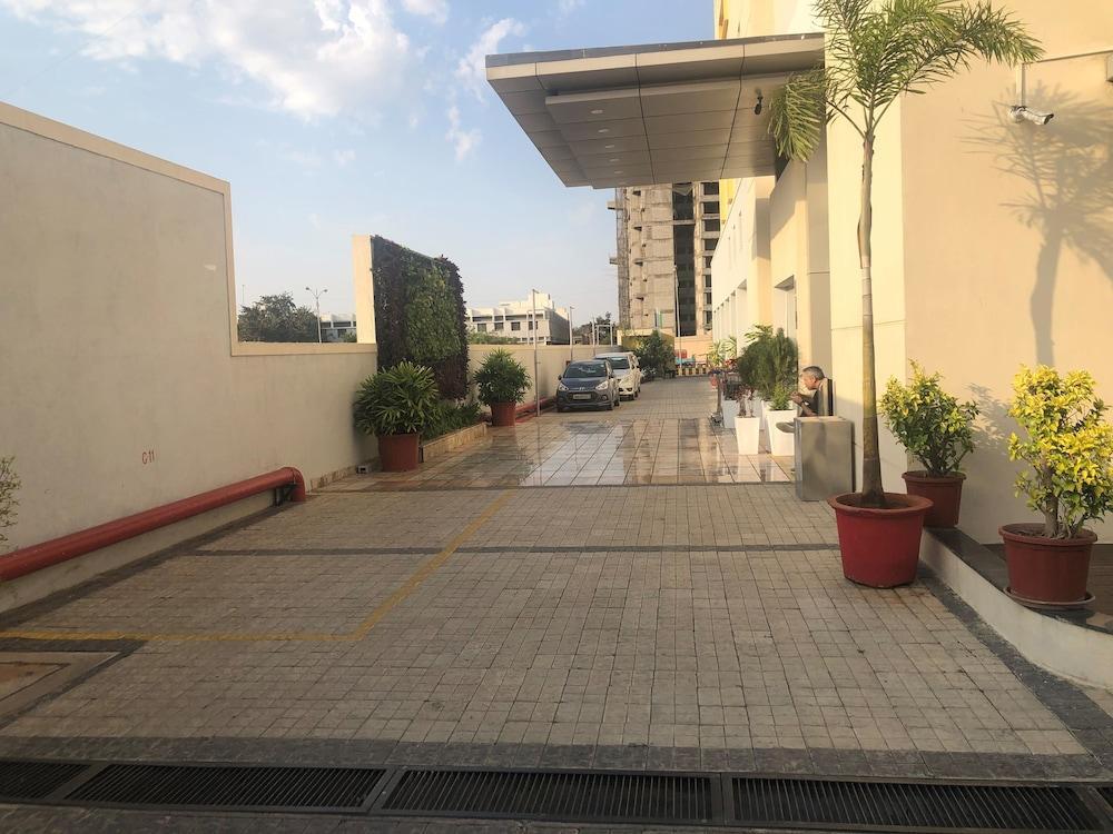 Holiday Inn Express Nashik Indira Nagar By Ihg Exteriör bild